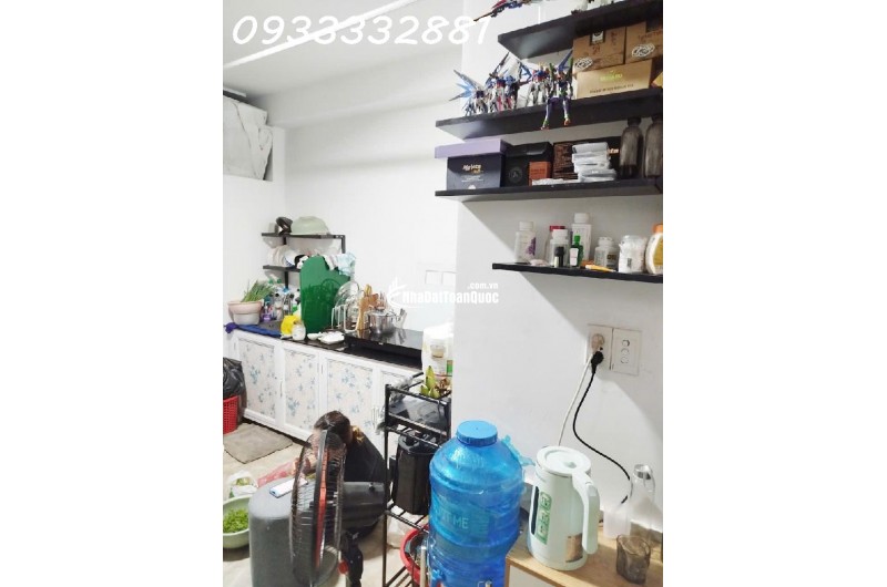 Dưới 5,8 tỷ nhà MT 2  Lầu + ST gần Lạc Long Quân, đang cho thuê 14tr/tháng